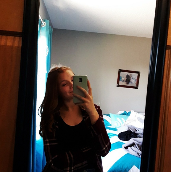 Meet your Posher, Alayna - Picture 1 of 1